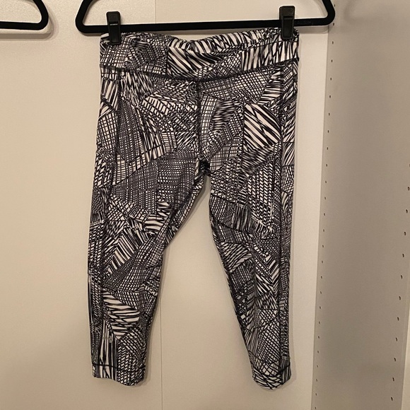 Workout Wear - Picture 1 of 2